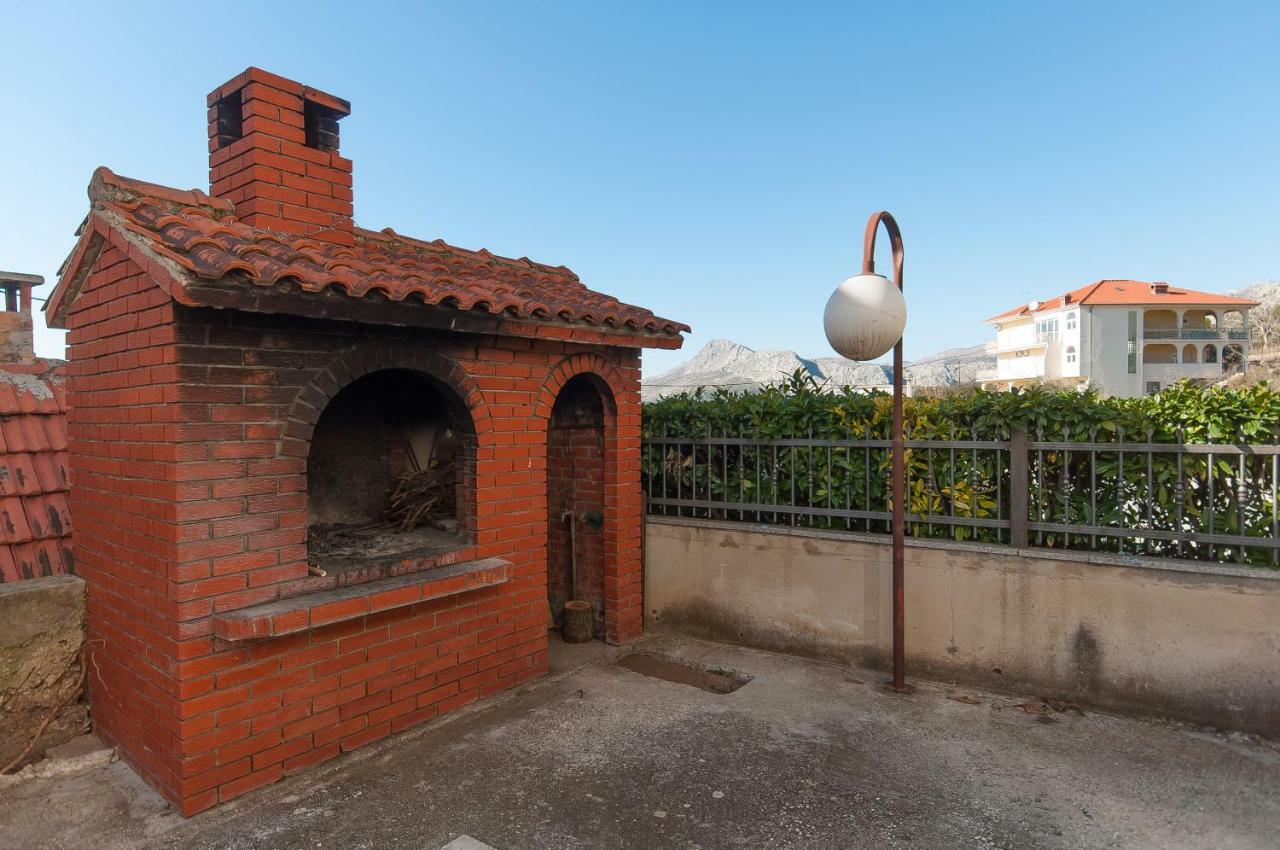 Apartment Ines Omiš Exterior foto